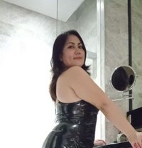 Scarlett - escort in Manila