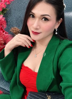 Scarlett - Transsexual escort in Ahmedabad Photo 7 of 11