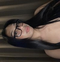 Scarlett - Transsexual escort in Manila
