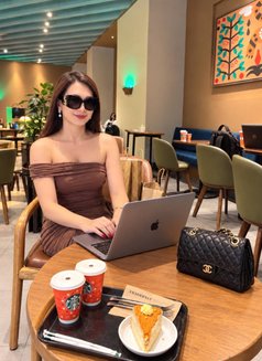 Scarlett(Foreign Active Shemale) - Transsexual escort in New Delhi Photo 11 of 16