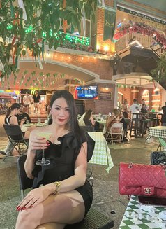Scarlett(Foreign Active Shemale) - Transsexual escort in New Delhi Photo 15 of 16