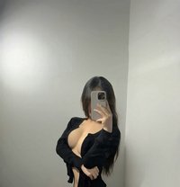 Scarlett - escort in Mumbai Photo 1 of 10