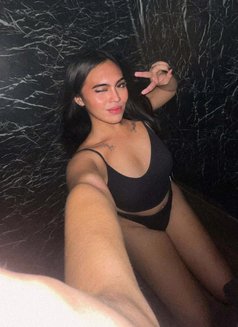 Scarlette - Transsexual escort in Cebu City Photo 9 of 11