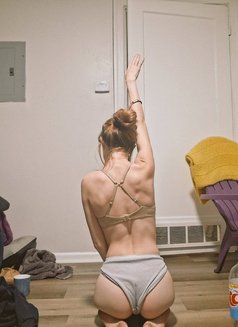 Snow ๐๏ธ - escort in Amman Photo 1 of 3