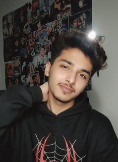 Schinchan - Male escort in Bangalore Photo 1 of 1