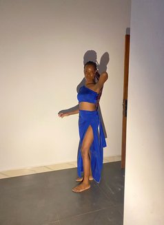 Scholar - escort in Guangzhou Photo 3 of 4