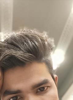 Scholer Ashu - Male escort in Lucknow Photo 6 of 6