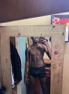 Scott - Male escort in Nairobi Photo 5 of 5