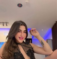 Casey terrine 🏎️ 🇦🇲 - Transsexual escort in Al Manama Photo 12 of 27