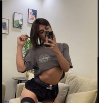 Casey terrine 🏎️ 🇦🇲 - Transsexual escort in Al Manama Photo 4 of 27