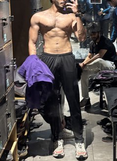 Sam - Male escort in Pune Photo 1 of 18