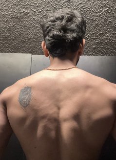 Sam - Male escort in Pune Photo 7 of 18
