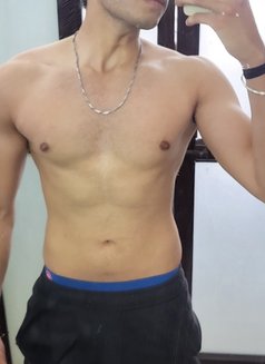 Sam - Male escort in Pune Photo 9 of 18