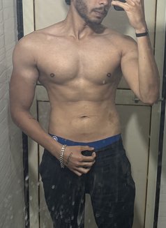 Sam - Male escort in Pune Photo 12 of 18