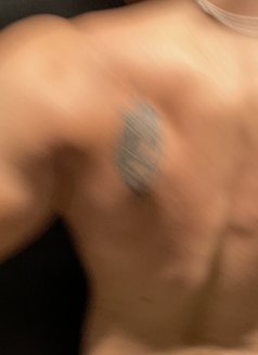 Sam - Male escort in Pune Photo 14 of 18