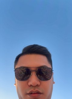 Sean - Male escort in Manila Photo 1 of 4