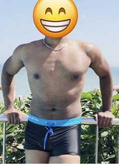 Prince Of Foreign Ladies - Male escort in Hikkaduwa Photo 6 of 7