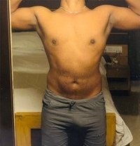 Sean the Man of Foreign Babs - Male escort in Unawatuna