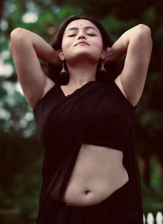 Seasonal Sweet Mangos(girls) Available - escort in Hyderabad Photo 1 of 5