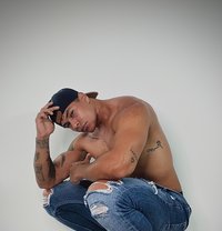Sebasr - Male escort in Dubai