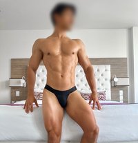 Sebastian Capuleto - Male escort in Dubai