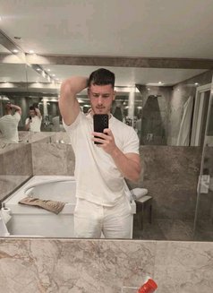 Sebastian Lucovski - Male escort in London Photo 12 of 12