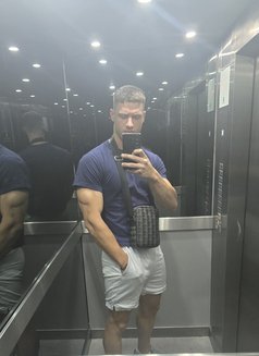 Sebastian Lucovski - Male escort in London Photo 21 of 34