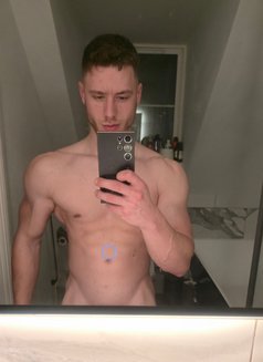 Sebastian Lucovski - Male escort in London Photo 11 of 13