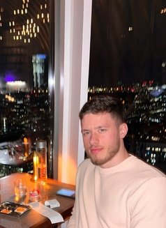 Sebastian Lucovski - Male escort in London Photo 11 of 12