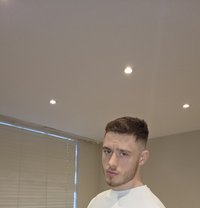 Sebastian Lucovski - Acompañantes masculino in London