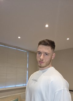 Sebastian Lucovski - Male escort in London Photo 3 of 16