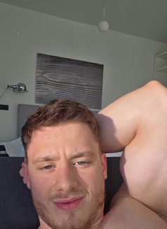 Sebastian Lucovski - Male escort in London Photo 7 of 9