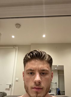 Sebastian Lucovski - Male escort in London Photo 9 of 13