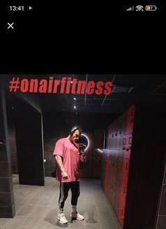 Sébastien94 - Male escort in Dubai Photo 8 of 9