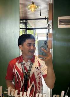 Sebby - Male escort in Manila Photo 3 of 5