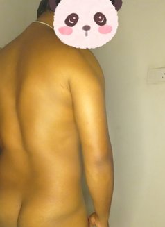 Secret Call Boy for Ladies and Couples - Male companion in Colombo Photo 1 of 3