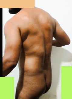 Secret Call Boy for Ladies and Couples - Male escort in Colombo Photo 4 of 5