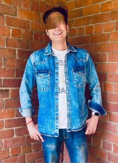 Secret friend for female ... . - Male escort in Chandigarh Photo 3 of 3