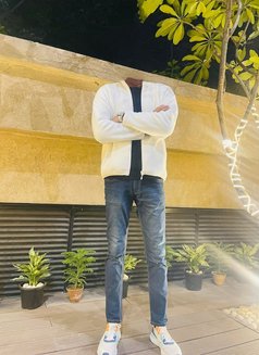 Secret friend for female ... . - Acompañantes masculino in Chandigarh Photo 4 of 5
