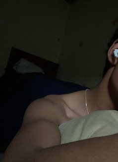 Secret Hangout for Vip Ladies, Male esco - Acompañantes masculino in Colombo Photo 5 of 6