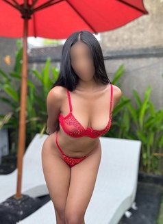 Secret Queen newbie - escort in Bali Photo 1 of 5