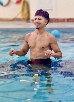 Secret Touch - Male escort in Abu Dhabi Photo 8 of 8