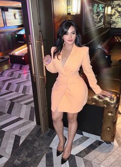 Seductive Angel - puta in Singapore Photo 3 of 11