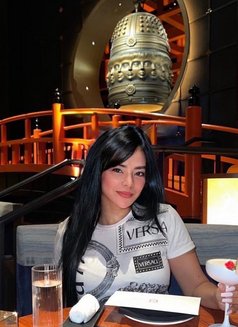 Seductive Angel - puta in Singapore Photo 7 of 11