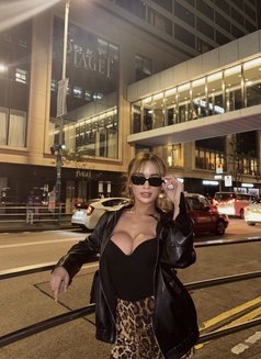 Unforgettable TS kaitlyn - Transsexual escort in Hong Kong Photo 2 of 19