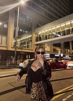 Unforgettable TS kaitlyn - Transsexual escort in Hong Kong Photo 4 of 19