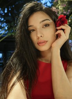 Seductive Lovely Shara - puta in Hong Kong Photo 5 of 8