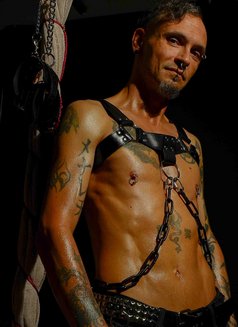 Seductive Sinner - Male escort in Mississauga Photo 7 of 8