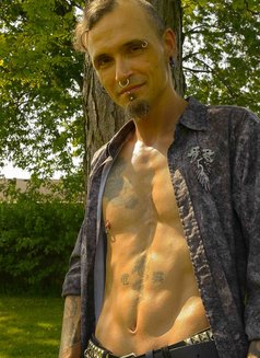 Seductive Sinner - Male escort in Niagara Falls Photo 4 of 10