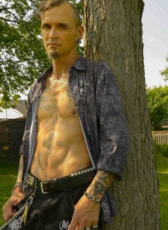 Seductive Sinner - Male escort in Toronto Photo 1 of 7